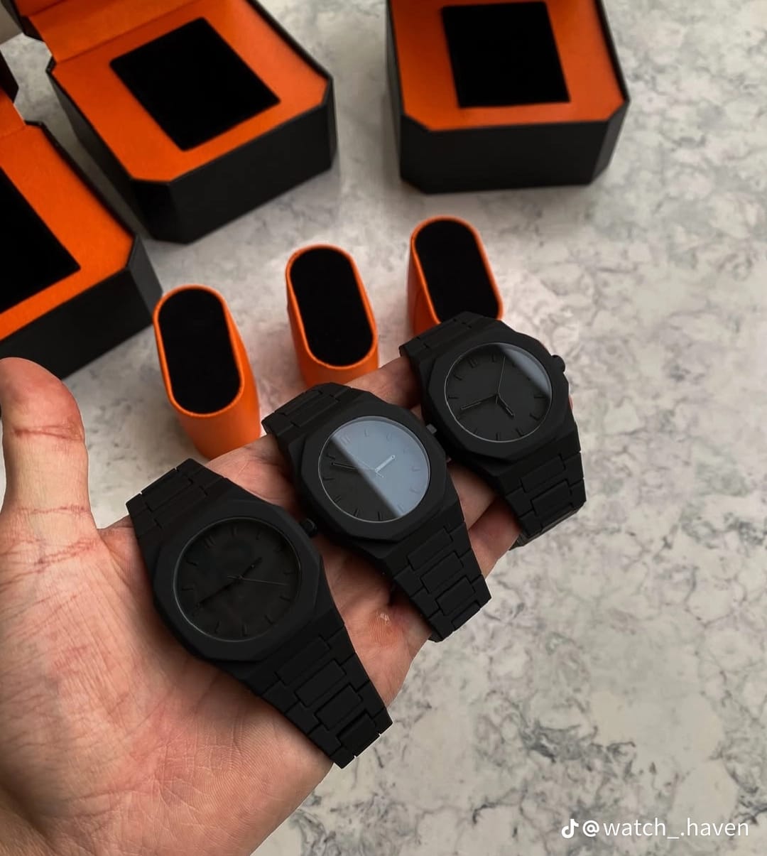 Black Arabic Aura Watch